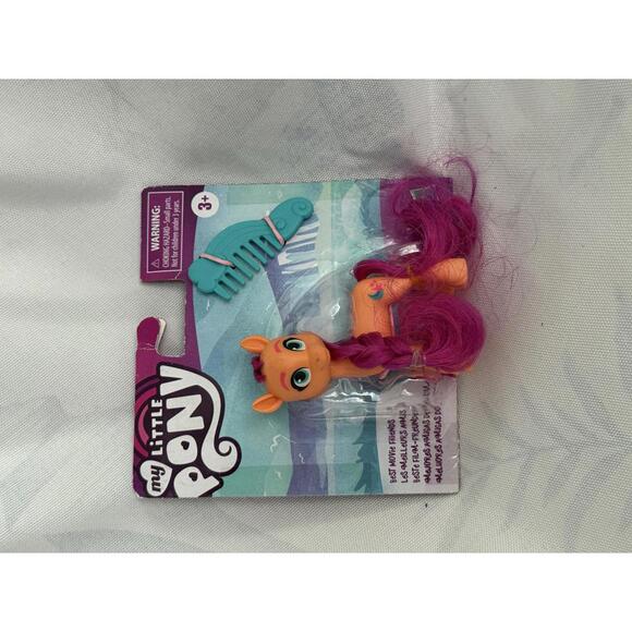My Little Pony Small Pony Figure with Comb - Picture 1 of 2